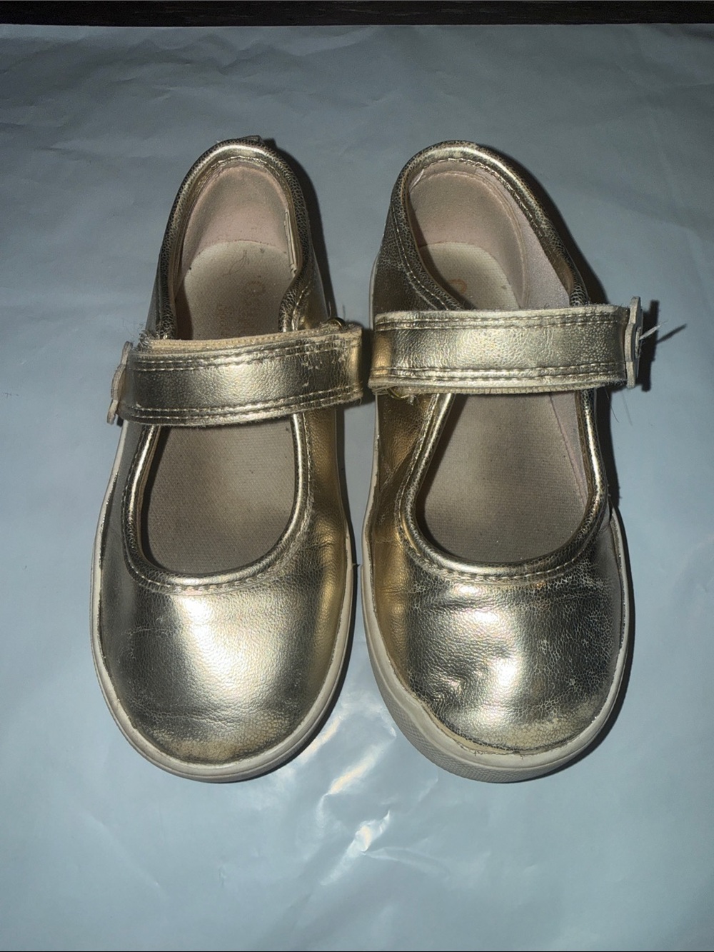 OshKosh B'gosh Metallic Gold Mary Jane Shoes